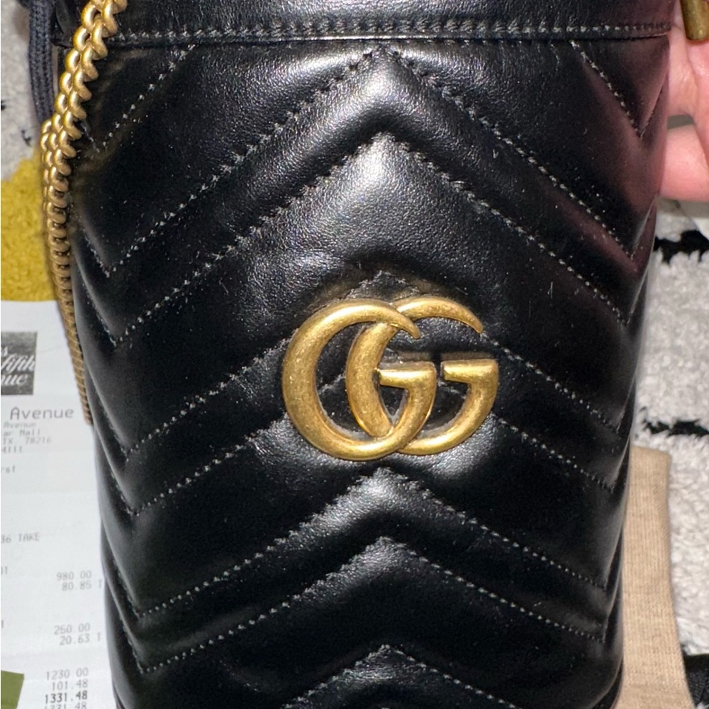 Gucci Marmont Bucket Bag - Picture 3 of 16